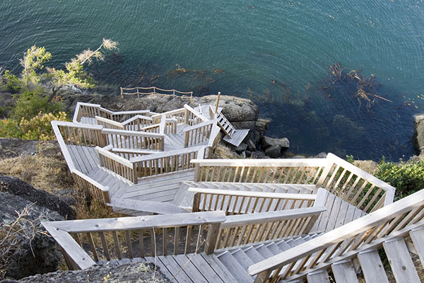 shoreline-design-wood-stairs-018