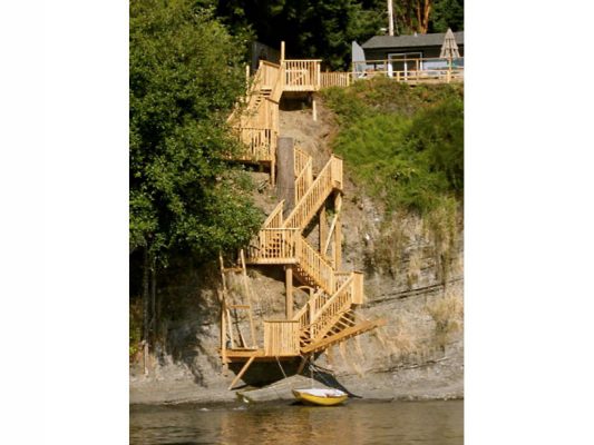 shoreline-design-wood-stairs-011