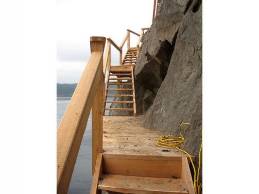 shoreline-design-wood-stairs-024