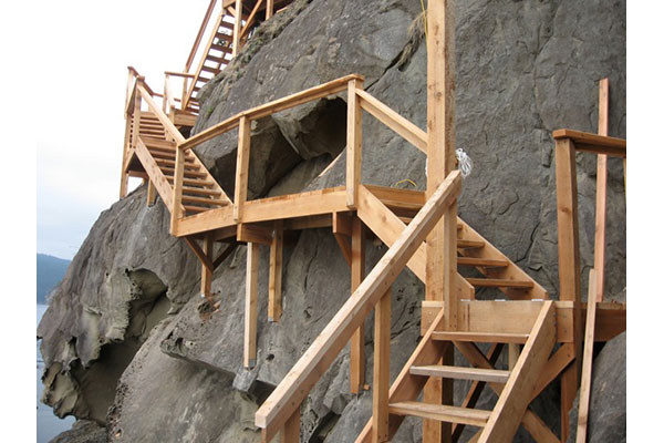 shoreline-design-wood-stairs-034